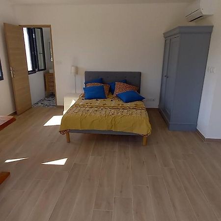 Domaine En Pleine Nature Et Tout Pres De La Plage Sanary-sur-Mer Extérieur photo